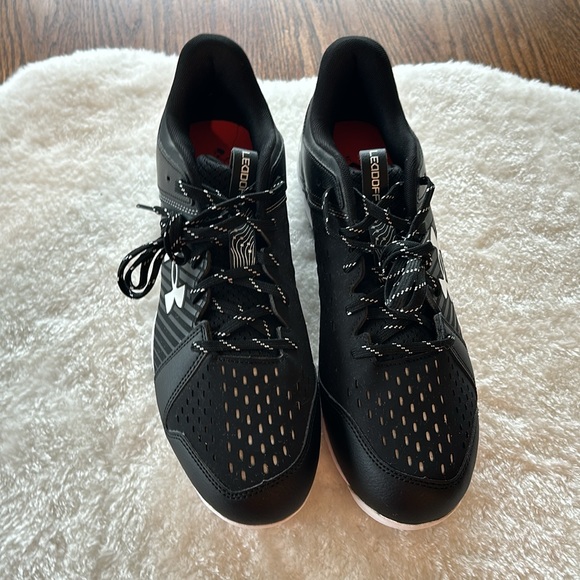 Under armour cleats - Picture 4 of 8